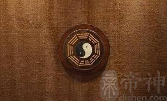 <strong>四柱</strong>神煞年柱日柱代表什么？<strong>四柱</strong>神煞为什么要看年月日？