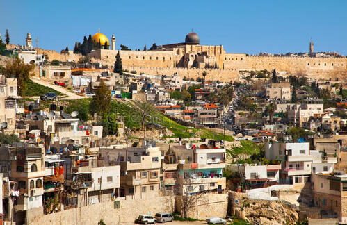 耶路撒冷是哪三个宗教的圣地？ 什么是阿拉伯国家？