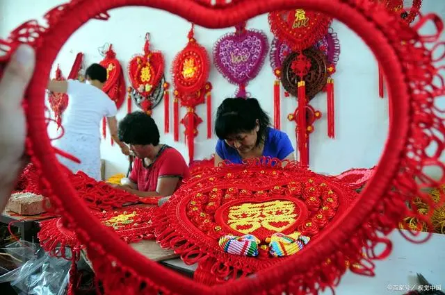 传承传统文化，中国结的由来以及发展为亚克力发光中国结灯的应用