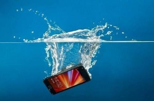 梦见手机掉水里又捞上来了什么意思