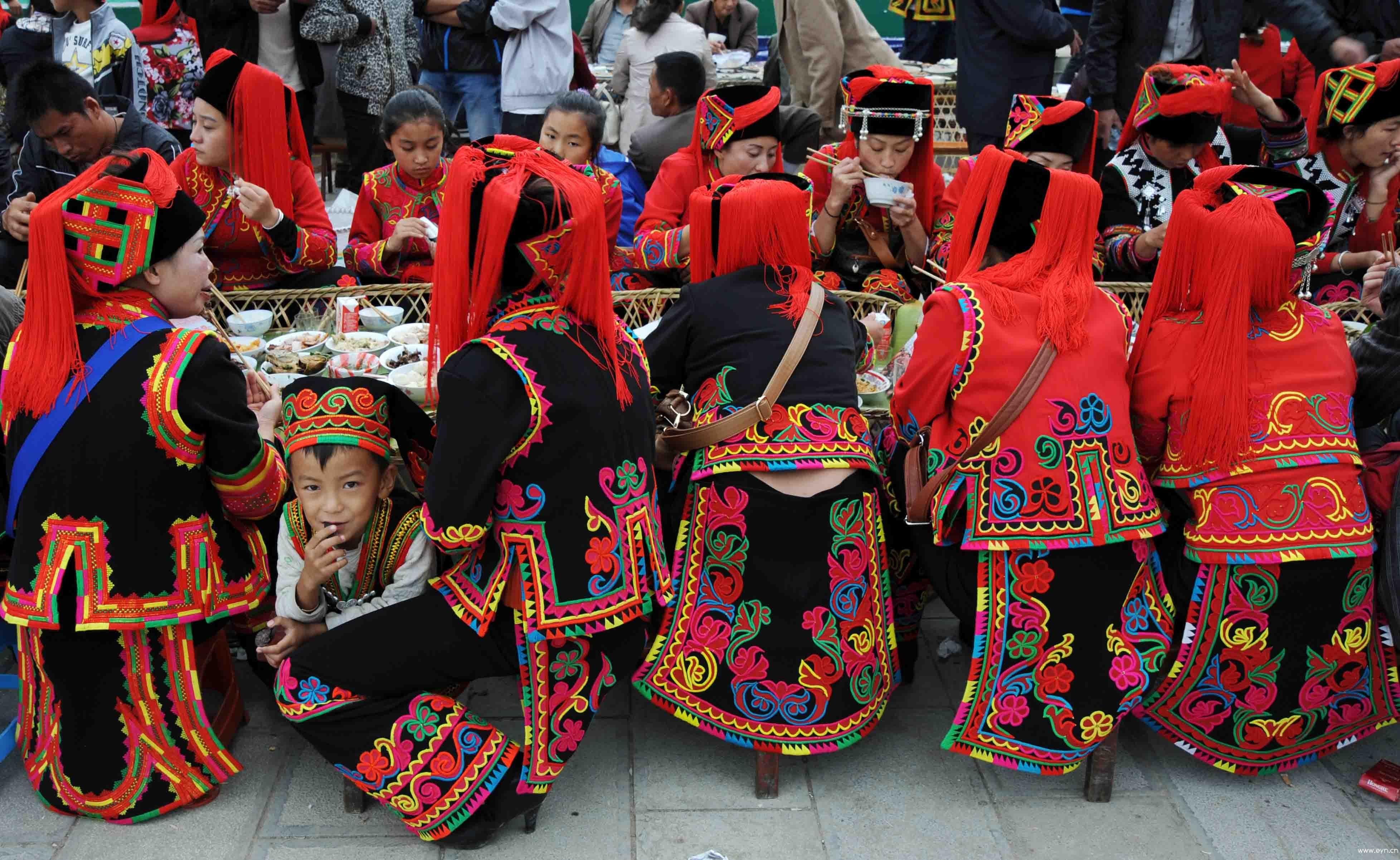 哈尼族传统节日风俗_哈尼族的节曰_哈尼族的传统节日