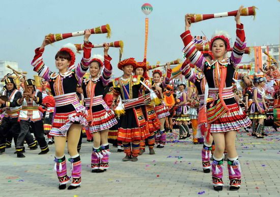歌婆节是哪个民族的节日_民歌节是什么_民族节日歌谣