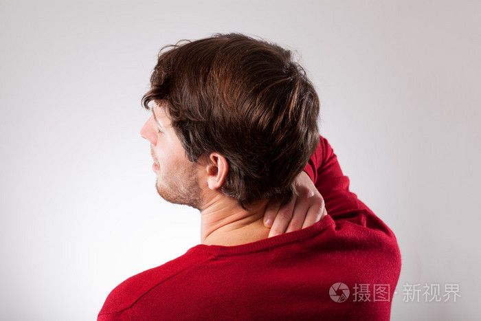 男人脖子后面有痣的十三种<strong>痣相</strong>解析！